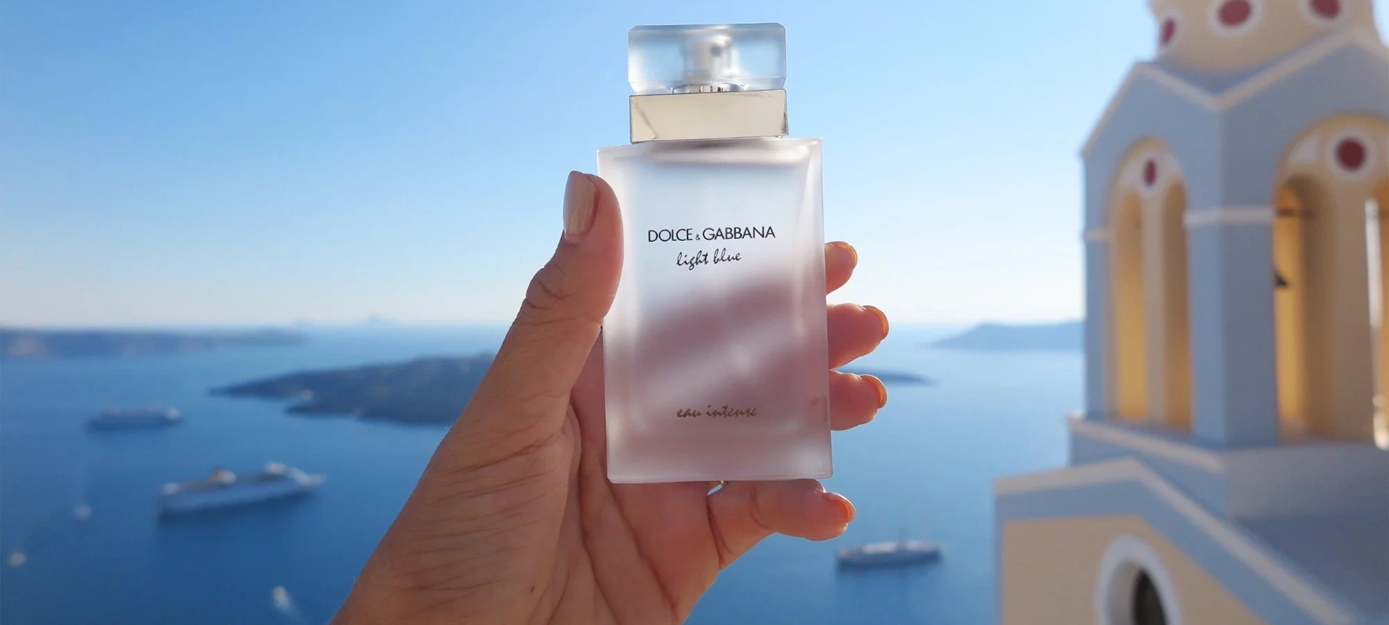 Las fragancias perfectas para unas vacaciones junto al mar