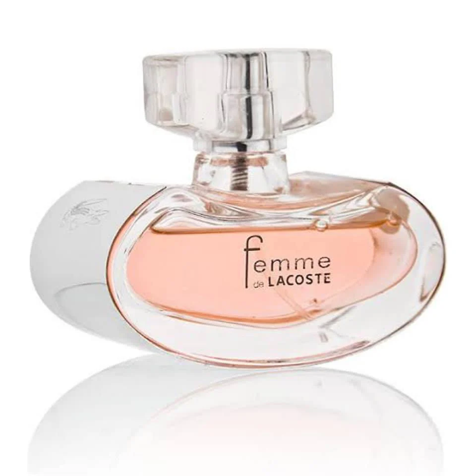 Femme de Lacoste